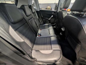 Peugeot 2008 1.2 PureTech Allure Premium SUV 5dr Petrol Manual Euro 6 (s/s) (