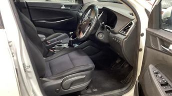 Hyundai TUCSON 1.7 CRDi Blue Drive SE Nav SUV 5dr Diesel Manual Euro 6 (s/s) (1
