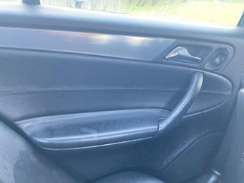 Mercedes-Benz C Class 1.8 C180 Kompressor Avantgarde SE Saloon 4dr Petrol Automatic (2