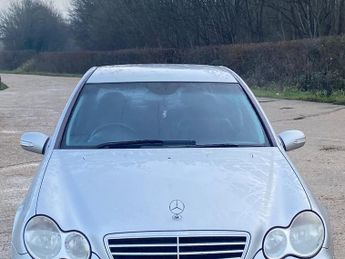 Mercedes-Benz C Class 1.8 C180 Kompressor Avantgarde SE Saloon 4dr Petrol Automatic (2