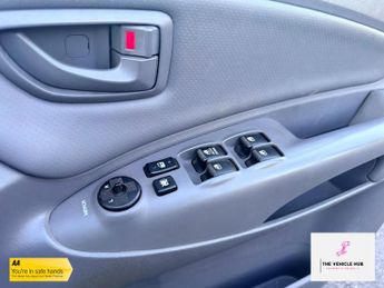 Hyundai TUCSON 2.0 CRTD CDX SUV 5dr Diesel Manual (187 g/km, 111 bhp)