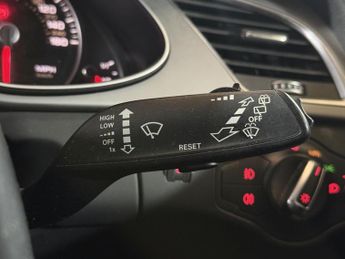 Audi A4 2.0 TDI SE Technik Saloon 4dr Diesel S Tronic quattro Euro 5 (s/