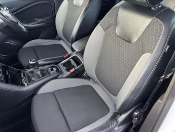 Vauxhall Grandland X 1.2 Turbo GPF Sport Nav SUV 5dr Petrol Manual Euro 6 (s/s) (130 