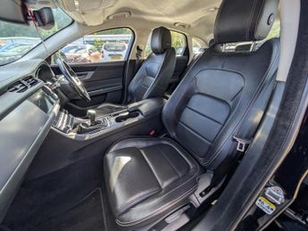 Jaguar XF 2.0d R-Sport Saloon 4dr Diesel Manual Euro 6 (s/s) (163 ps)