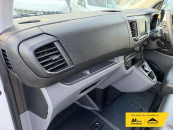 Vauxhall Vivaro 2.0 Turbo D 3100 Sportive Panel Van 5dr Diesel Auto L2 H1 Euro 6