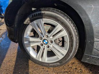 BMW 3 Series 2.0 320d Sport Saloon 4dr Diesel Auto Euro 6 (s/s) (190 ps)