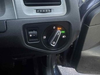 Volkswagen Golf 2.0 TDI BlueMotion Tech SE Estate 5dr Diesel DSG Euro 5 (s/s) (1