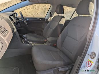 Volkswagen e-Golf 35.8kWh e-Golf Hatchback 5dr Electric Auto (136 ps)