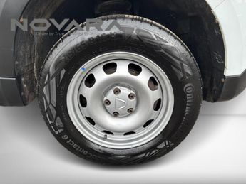 Dacia Duster 1.6 SCe Access SUV 5dr Petrol Manual Euro 6 (s/s) (115 ps)