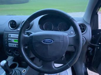Ford Fiesta 1.4 Zetec Climate Hatchback 5dr Petrol Manual (154 g/km, 79 bhp)