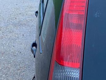 Ford Fiesta 1.4 Zetec Climate Hatchback 5dr Petrol Manual (154 g/km, 79 bhp)