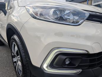 Renault Captur 0.9 TCe ENERGY Play SUV 5dr Petrol Manual Euro 6 (s/s) (90 ps)