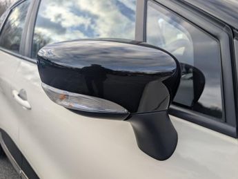 Renault Captur 0.9 TCe ENERGY Play SUV 5dr Petrol Manual Euro 6 (s/s) (90 ps)