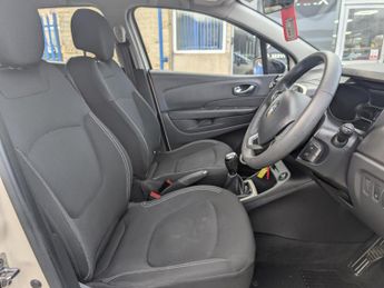 Renault Captur 0.9 TCe ENERGY Play SUV 5dr Petrol Manual Euro 6 (s/s) (90 ps)