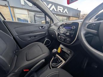 Renault Captur 0.9 TCe ENERGY Play SUV 5dr Petrol Manual Euro 6 (s/s) (90 ps)