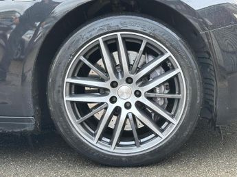 Maserati Ghibli 3.0D V6 Saloon 4dr Diesel ZF Euro 5 (s/s) (275 ps)