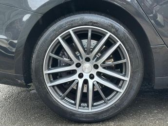 Maserati Ghibli 3.0D V6 Saloon 4dr Diesel ZF Euro 5 (s/s) (275 ps)