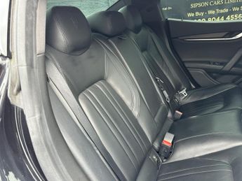 Maserati Ghibli 3.0D V6 Saloon 4dr Diesel ZF Euro 5 (s/s) (275 ps)