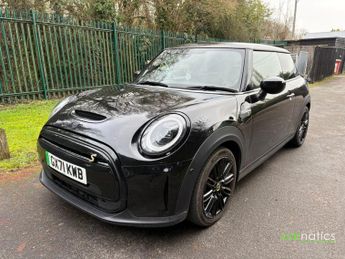 MINI Hatch Cooper SE 32.6kWh Level 3 Hatchback 3dr Electric Auto (184 ps)