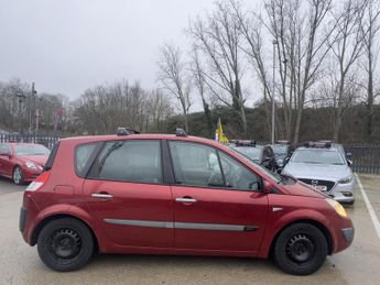 Renault Scenic 1.5 dCi Oasis MPV 5dr Diesel Manual (124 g/km, 106 bhp)