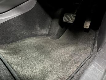 Tesla Model 3 Standard Range Plus Saloon 4dr Electric Auto RWD (241 bhp)