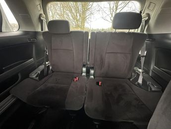 Toyota Alphard 2010 TOYOTA ALPHARD 2.4 Automatic Petrol White 5dr
