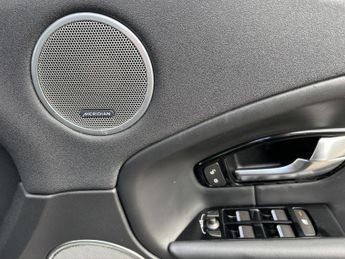 Land Rover Range Rover Evoque 2.0 TD4 HSE Dynamic SUV 5dr Diesel Auto 4WD Euro 6 (s/s) (180 ps