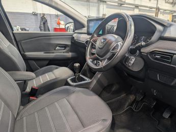 Dacia Jogger 1.0 TCe Comfort MPV 5dr Petrol Manual Euro 6 (s/s) (110 ps)