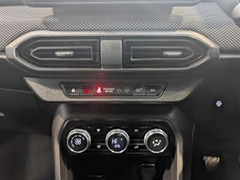 Dacia Jogger 1.0 TCe Comfort MPV 5dr Petrol Manual Euro 6 (s/s) (110 ps)