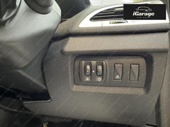 Renault Megane 1.5 dCi Dynamique Hatchback 5dr Diesel Manual Euro 4 (106 ps)