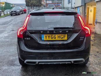 Volvo V60 Cross Country 2.4 D4 SE Nav Estate 5dr Diesel Auto AWD Euro 6 (s/s) (190 ps)