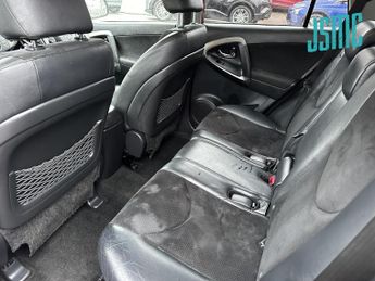 Toyota RAV4 2.0 V-Matic XT-R SUV 5dr Petrol Multidrive S 4WD Euro 5 (158 ps)