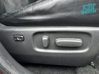 Toyota RAV4 2.0 V-Matic XT-R SUV 5dr Petrol Multidrive S 4WD Euro 5 (158 ps)