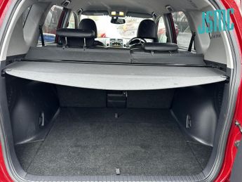 Toyota RAV4 2.0 V-Matic XT-R SUV 5dr Petrol Multidrive S 4WD Euro 5 (158 ps)