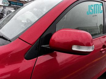 Toyota RAV4 2.0 V-Matic XT-R SUV 5dr Petrol Multidrive S 4WD Euro 5 (158 ps)