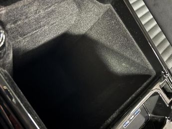 Land Rover Discovery 2.0 Si4 HSE GPF SUV 5dr Petrol Auto 4WD Euro 6 (s/s) (300 ps)