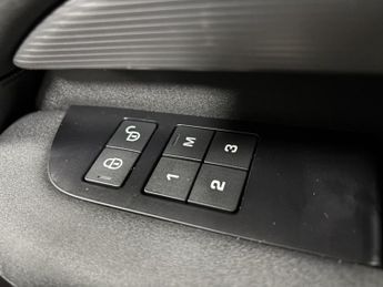 Land Rover Discovery 2.0 Si4 HSE GPF SUV 5dr Petrol Auto 4WD Euro 6 (s/s) (300 ps)