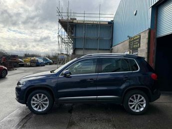 Volkswagen Tiguan 2.0 TDI BlueMotion Tech SE SUV 5dr Diesel Manual 4WD Euro 5 (s/s