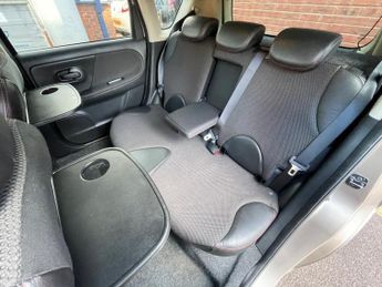 Nissan Note 1.6 16V Tekna Hatchback 5dr Petrol Manual Euro 4 (110 ps)