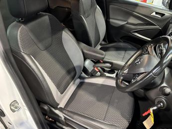 Vauxhall Crossland X 1.2 Turbo GPF Elite SUV 5dr Petrol Auto Euro 6 (s/s) (110 ps)