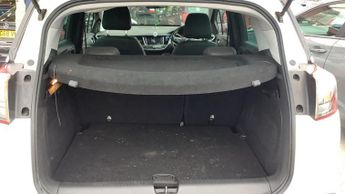 Vauxhall Crossland X 1.2 Turbo GPF Elite SUV 5dr Petrol Auto Euro 6 (s/s) (110 ps)
