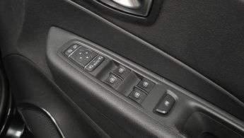 Renault Captur 1.5 dCi ENERGY Iconic SUV 5dr Diesel EDC Euro 6 (s/s) (90 ps)