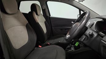 Renault Captur 1.5 dCi ENERGY Iconic SUV 5dr Diesel EDC Euro 6 (s/s) (90 ps)