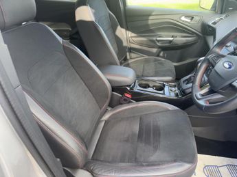 Ford Kuga 2.0 TDCi ST-Line X SUV 5dr Diesel Powershift AWD Euro 6 (s/s) (1