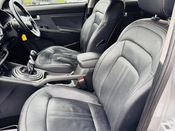 Kia Sportage 1.7 CRDi EcoDynamics 3 SUV 5dr Diesel Manual 2WD Euro 5 (s/s) (1