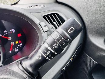 Kia Sportage 1.7 CRDi EcoDynamics 3 SUV 5dr Diesel Manual 2WD Euro 5 (s/s) (1