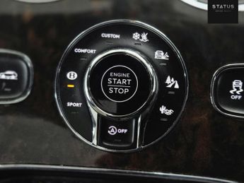 Bentley Bentayga 6.0 W12 SUV 5dr Petrol Auto 4WD Euro 6 (s/s) (608 ps)