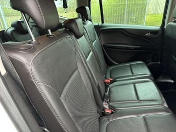 Vauxhall Zafira Tourer 1.4i Turbo SRi MPV 5dr Petrol Manual Euro 6 (140 ps)