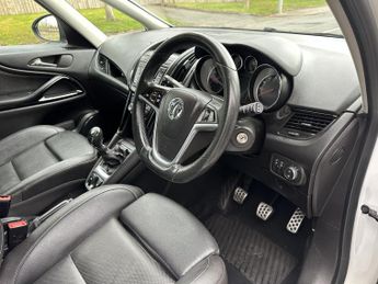 Vauxhall Zafira Tourer 1.4i Turbo SRi MPV 5dr Petrol Manual Euro 6 (140 ps)
