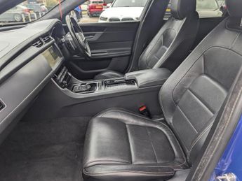 Jaguar XF 2.0d R-Sport Saloon 4dr Diesel Auto Euro 6 (s/s) (180 ps)